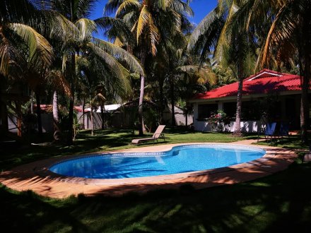 Rancho Las Tres Gaviotas, Playa Cangrejera, La Libertad, El Salvador